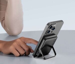 Anker MagGo Magnetic PowerBank / Built-in Stand / Supports MagSafe / 5000 mAh Capacity - Image 9