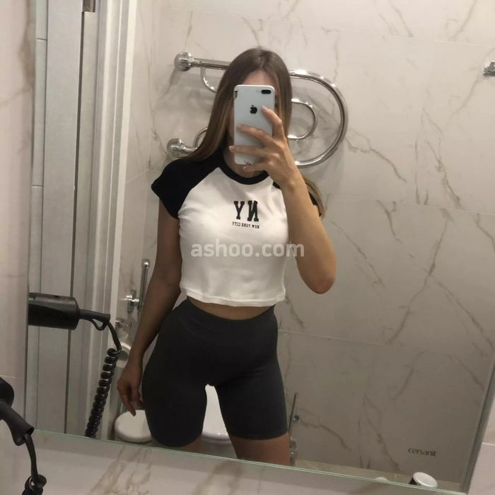 Тайны взаимодействия ночных бабочек с первыми клиентами: искусство интимного досуга